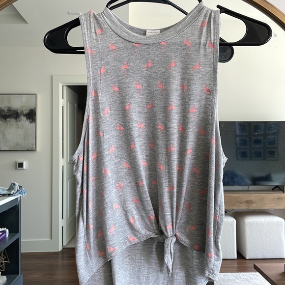 Flamingo gray size small, knotted front tank - Picture 4 of 5